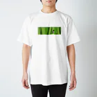 なぶかめ＿🗜の草むらの女の子 Regular Fit T-Shirt