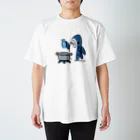 サメ わりとおもいの魚を茹でるサメ Regular Fit T-Shirt