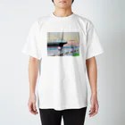 まずりんの店の山下公園をさんぽするノブ子 Regular Fit T-Shirt