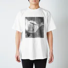 monocroのコップとあなた Regular Fit T-Shirt