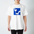 oyasmurのエゾリス Regular Fit T-Shirt