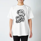 たぬきのおふとんの髪の毛の長い女の子 Regular Fit T-Shirt