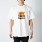 カフェスイーツデザインのクロワッサンと紅茶 Regular Fit T-Shirt