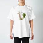 おやさい妖精さんの お店🌱のダイコン 斜め Regular Fit T-Shirt