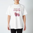 onehappinessのシェルティとデイジー Regular Fit T-Shirt