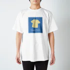 Tシャツ柄のTシャツ屋さんのTシャツ柄のTシャツ【クリームイエロー】【優しいブルーの背景】【Tsyatu-Tshirt】 スタンダードTシャツ