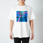 いつまでも子供のままの眠れぬ月夜。vivid 前プリント Regular Fit T-Shirt