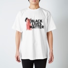 RIRI_designのBLACK LIVES MATTER（ブラック・ライブス・マター）walking Regular Fit T-Shirt