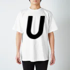 BetterDesignStoreのU ： イニシャルTシャツ Regular Fit T-Shirt