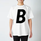 BetterDesignStoreのB ： イニシャルTシャツ Regular Fit T-Shirt