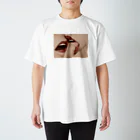 𝙏𝙤𝙢𝙢𝙮のKiss Regular Fit T-Shirt