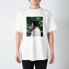 育実の横顔。 Regular Fit T-Shirt