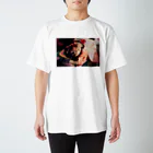 育実のレトロ女の子。 Regular Fit T-Shirt