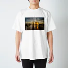 うみのいきものの海の後のビールは最高 Regular Fit T-Shirt