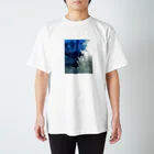 AMINOR (エーマイナー)のWall Paint Blue Regular Fit T-Shirt