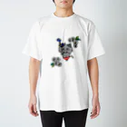 57のヘビとネコゾンビ Regular Fit T-Shirt