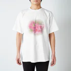 liliariumのあの丘の麓に咲く躑躅 Regular Fit T-Shirt