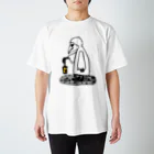 トリさんの休日の案内人 Regular Fit T-Shirt