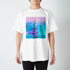 NEON LIGHT STARSの胸に金魚鉢を抱える スタンダードTシャツ