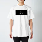 トシゾーのSUZURIのとこのヒゲ（黒帯） Regular Fit T-Shirt