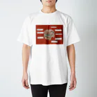 貯金してタイに行きたいのハンバーガーの絵のTシャツ スタンダードTシャツ