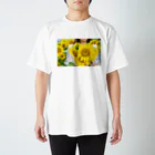 ！のひまわり畑と私 Regular Fit T-Shirt