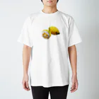 SHOP AKAONIの毛糸で編んだレモン Regular Fit T-Shirt