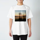 umulの夕暮れの湖面 スタンダードTシャツ