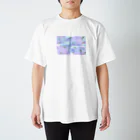 Serendipity -Scenery In One's Mind's Eye-の水槽のアベニーパファー Regular Fit T-Shirt