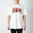 まちゅ屋の手ブラ部 Regular Fit T-Shirt