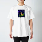 AKITO。とおにぎり。の星空を散歩するネコ。 スタンダードTシャツ