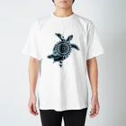 jateeのSea turtle  Regular Fit T-Shirt