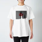 oosuga_tamotsuのキス Regular Fit T-Shirt