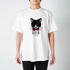 とべない熱帯魚の白黒猫 スタンダードTシャツ