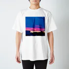 タマムシイロの夕陽 Regular Fit T-Shirt