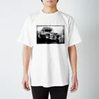 ＫＯＭＩＮＡＫＡＮＯのシェビー　スクールバス　シボレー　 Regular Fit T-Shirt