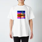 madのザルモクシスオオアゲハとサバンナの夕日 スタンダードTシャツ