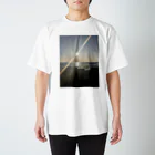 Glowの太陽と海 Regular Fit T-Shirt