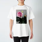 Glowの薔薇 Regular Fit T-Shirt