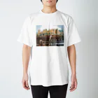 March-Hare-Galleryの丘の上の古城 Regular Fit T-Shirt