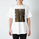 深夜テンションの時に買ってしまう服の浜辺 Regular Fit T-Shirt