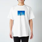 宇宙と人々の綺麗事 Regular Fit T-Shirt