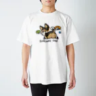 P-natsu Shopのおセンチなコーギー Regular Fit T-Shirt