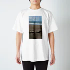 ちび猫の秋の海 Regular Fit T-Shirt