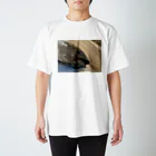 目隠れ狐ฅ^•ﻌ•^ฅのまぐろ Regular Fit T-Shirt