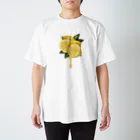 カワウソとフルーツの【forseasons】レモン Regular Fit T-Shirt