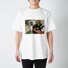 nyapikopiのトリケラトプス？ Regular Fit T-Shirt