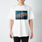 Shun-shunの深海のシーラカンス スタンダードTシャツ