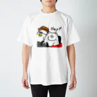 SleepingMuseumのHeyクマ Regular Fit T-Shirt