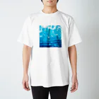 kagomeのリラックスアイテムショップのさわやか！バブルたっぷりの水面 スタンダードTシャツ